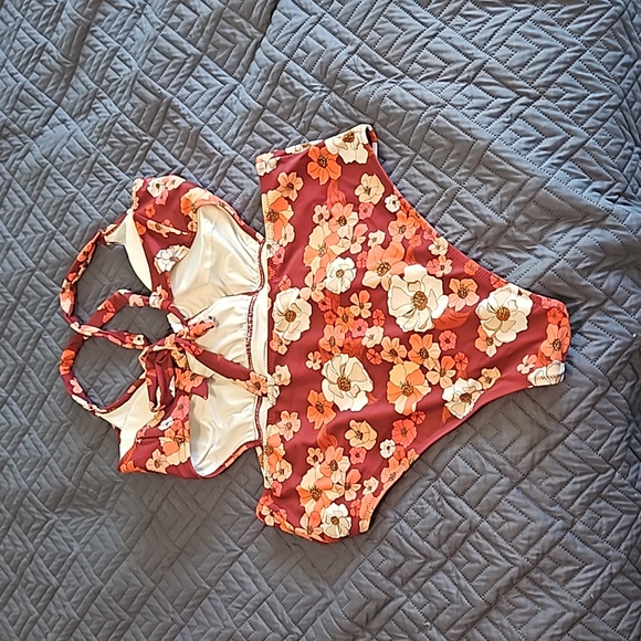 Red, pink, white one piece cutout bathing suit brand and size unknown - Picture 2 of 5